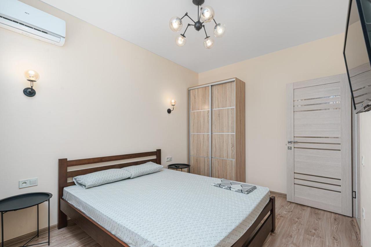 20 Deribasivska 2 Bedrooms Apartment Odessa Esterno foto